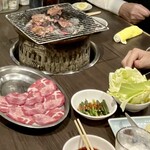 炭火焼肉屋台 たじま屋 - 