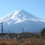 LYON - お店の近くから撮影