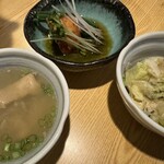 こま - 牛モツ煮込み、海老真薯、山芋サラダ