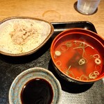 三代目 うめきち - 自家製ツナサラダとまぐろすまし汁。