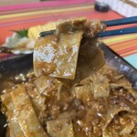 たいしょう庵 - 極太平打ち麺が蕎麦麺に絡む