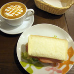 ディアカップ - ハムタルサンド（ハーフサイズ）300円