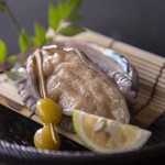 Shunsendainingurinya - 新鮮なアワビを炭火でお召し上がりください！