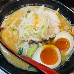 麺処 花田 - 味噌ラーメン・味玉 1,130円