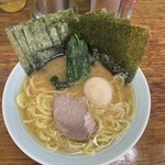 家系ラーメン まこと家 - 