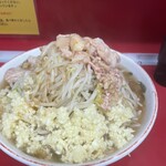 Ramen Jirou - 豚増しラーメン（TP全マシ、ニンニクマシマシ）