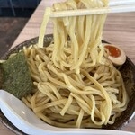 中華そば専門店 びんびん亭 - 麺リフトアップ