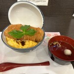 厚切りとじないカツ丼 六かつ - 