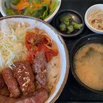 美味しいお肉の店 やまの - 