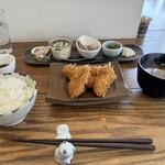 Kaidannouenoshokudou - カキフライ定食