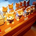 VALLEY PARK STAND - 店内には小さなお土産屋さんのようなところもあります。かわいい。