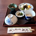 Minamikan - 鯛めし一式、もずく、胡麻豆腐