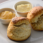 Scones (2 pieces) with additive-free homemade jam [Limited quantity]