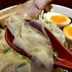 俺の中華たなか家 - ワンタンはプリッ♪プリッ♬餡もたっぷり❗