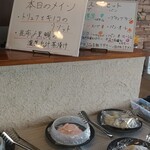 カナエル - ランチは3月よりサラダバイキングになりました。