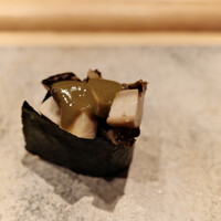 鮨 由う - 