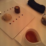 ふれんち懐石 とうき - デザートも食べるのが惜しくなる盛付け。