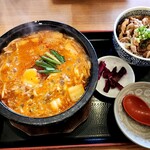 焼肉丼・旨辛うどん すみのえ食堂 - ミニ焼き肉カルビ丼と旨辛カルビうどん　1180円