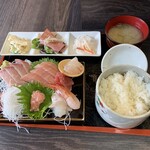 富寿し - 日替わりランチ　金曜日お刺身800円