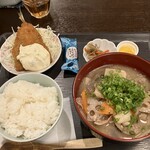 Hakata Okunodou - 豚汁定食