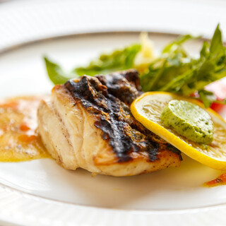 Red&Black SteakHouse_2