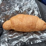 BAKERY FREELY - 塩パン140円