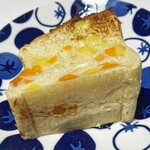 ボーノベーカリ - ゴロゴロチーズ食パン