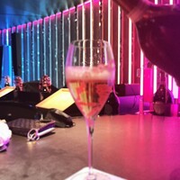 DINING & BAR TABLE 9 TOKYO - 