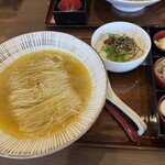 御前崎レストラン たわら屋 - 名古屋コーチン白搾り仕立て
アサリのしぐれ丼
塩分しっかりですがスープは完飲♪
とても美味しいラーメンでした
