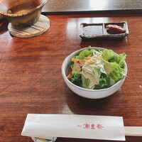 横浜瀬里奈 ステーキドーム - 