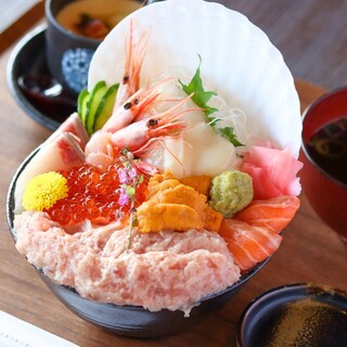 Biwa Sushi's proud lunch set ◆ Luxurious time at Biwa Sushi