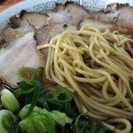 ○平　中華そば専門店 - ストレート細麺