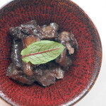 "Domestic beef tendon stewed with Japanese pepper and red wine" with mascarpone and salted pepper dip