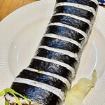 いづ重 - 整然とカットされて海苔がしっとりしてもう見るからに美味しそう