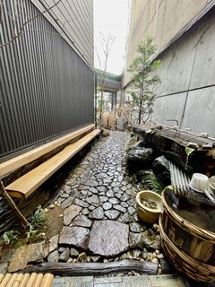 Idu Juu - ミニマルで京都らしい景色が切り取れます