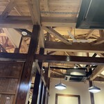 中国料理 八仙閣 - 天井が高い！