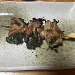 Tori Shige - ハラミで菜の花巻いた串