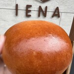 IENA - クリームパン