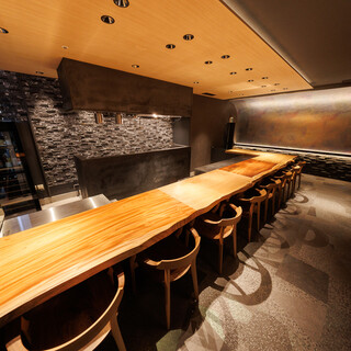 利酒師によるこだわりのペアリング。魅力を引き立てる一杯を