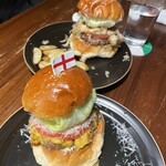 World Burger 池袋西口本店 - 