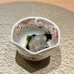 Suidoubashi Sushimitsu - 先付：旬の小鉢 白魚