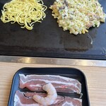 Juusou - スペシャルじゅう奏焼き+麺トッピング+大盛1530