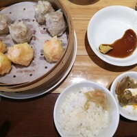 個室中華 頤和園 溜池山王店 - 