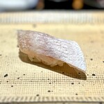鮨 西崎 - ■春子鯛
      いつもながらの、優しくふわんふわんな空気感。
      美味…(^^)