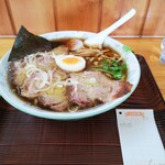 白河手打らーめん　うさぎ - 「特製の大盛り」にしました！