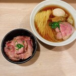 麺笑 巧真 - 【特製醤油らーめん】(¥1000)+【焼豚丼】(¥350)