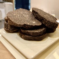 銀座 大石 - １cm厚のトリュフを１人１枚使用