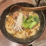 朝霞 刀削麺 - 