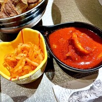 牛刺しと焼肉 仔虎 クリスロード店 - 