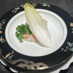仁修樓 - ミルクの炒め物　パクチー　チコリー
